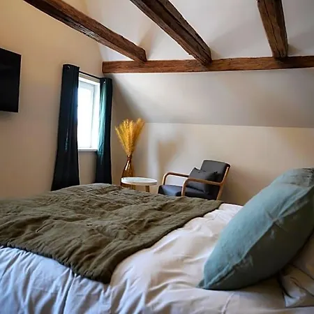 ベッド・アンド・ブレックファスト Maison 1686 4*